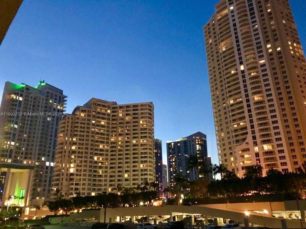 Small Image of 540 BRICKELL KEY DR #522, Miami Number 26