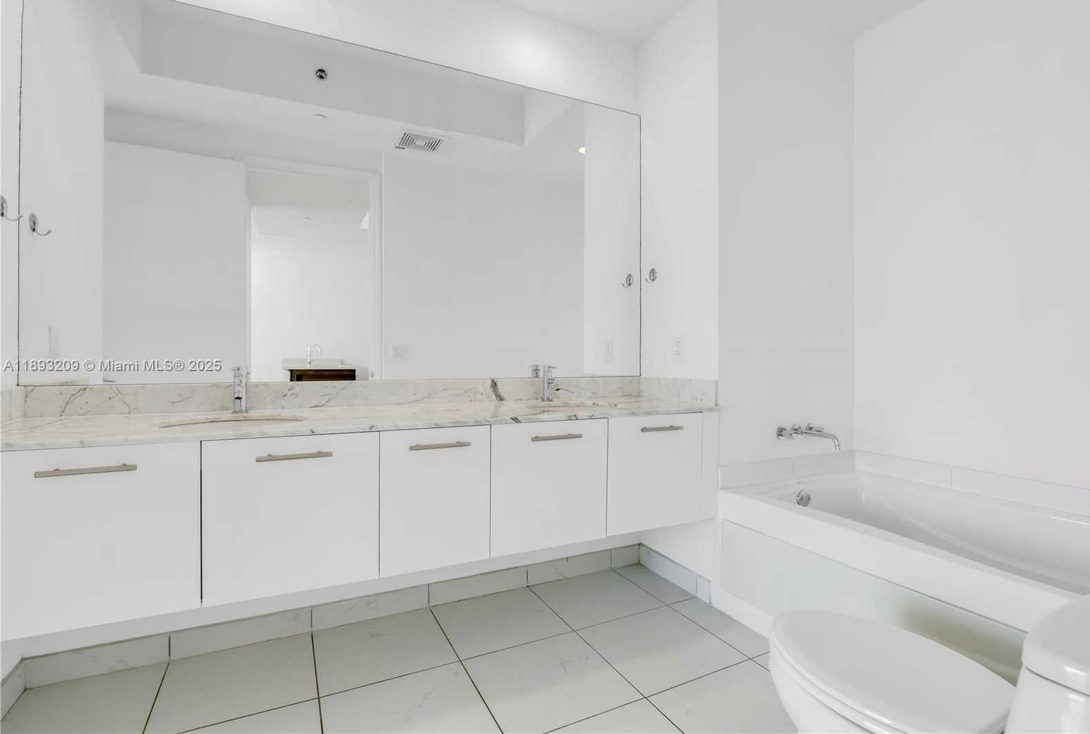 Small Image of 55 SOUTH EAST 6TH ST #4100, Miami Number 20