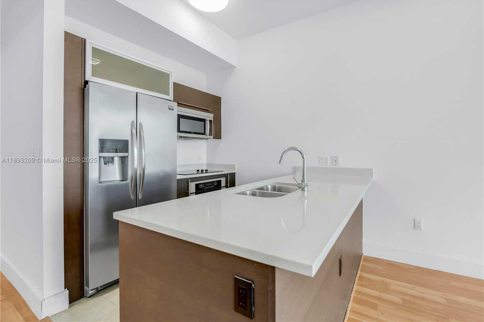 Small Image of 55 SOUTH EAST 6TH ST #4100, Miami Number 9