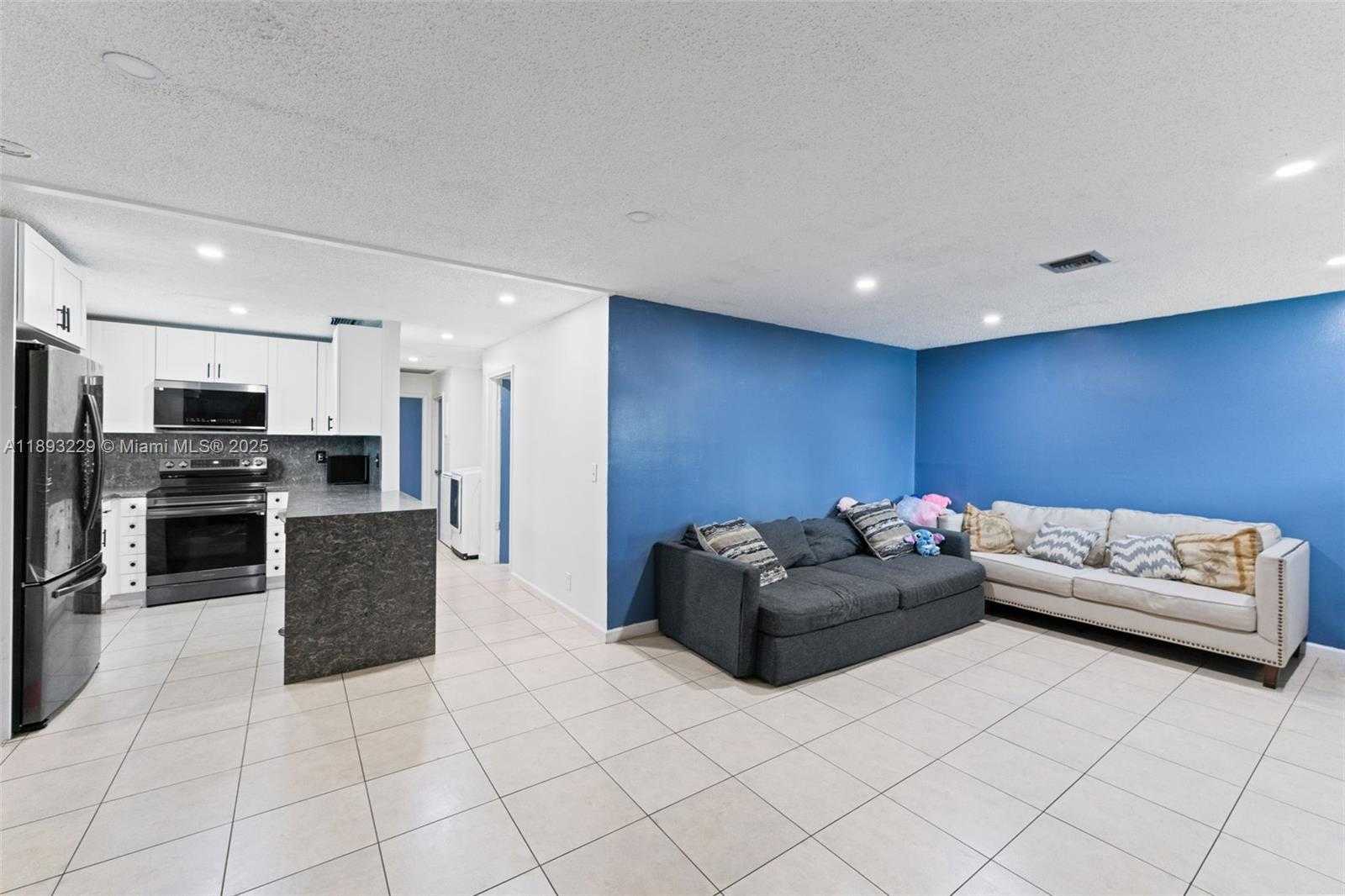 Small Image of 1032 18TH ST, West Palm Beach Number 7