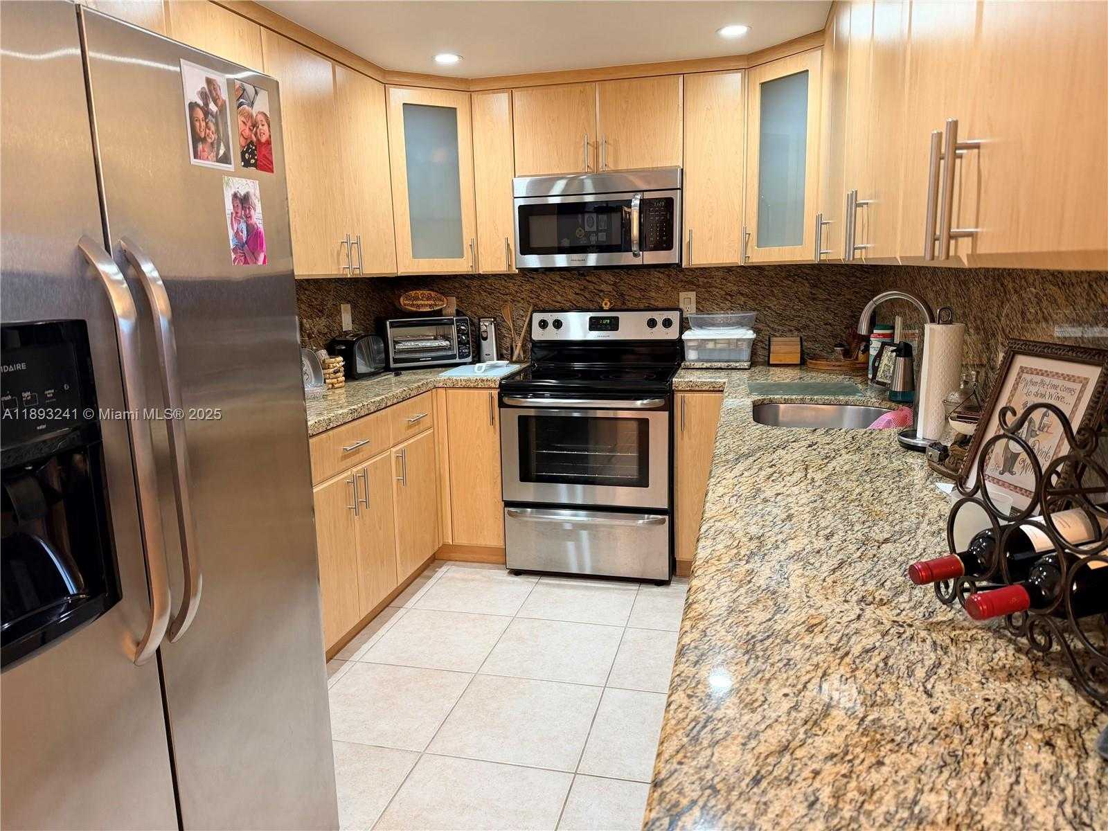 Small Image of 1950 SOUTH OCEAN DR #5L, Hallandale Beach Number 20
