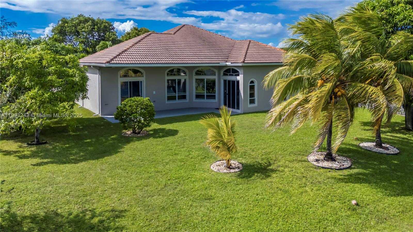 Small Image of 14032 NORTH WEST 15TH DR, Pembroke Pines Number 40