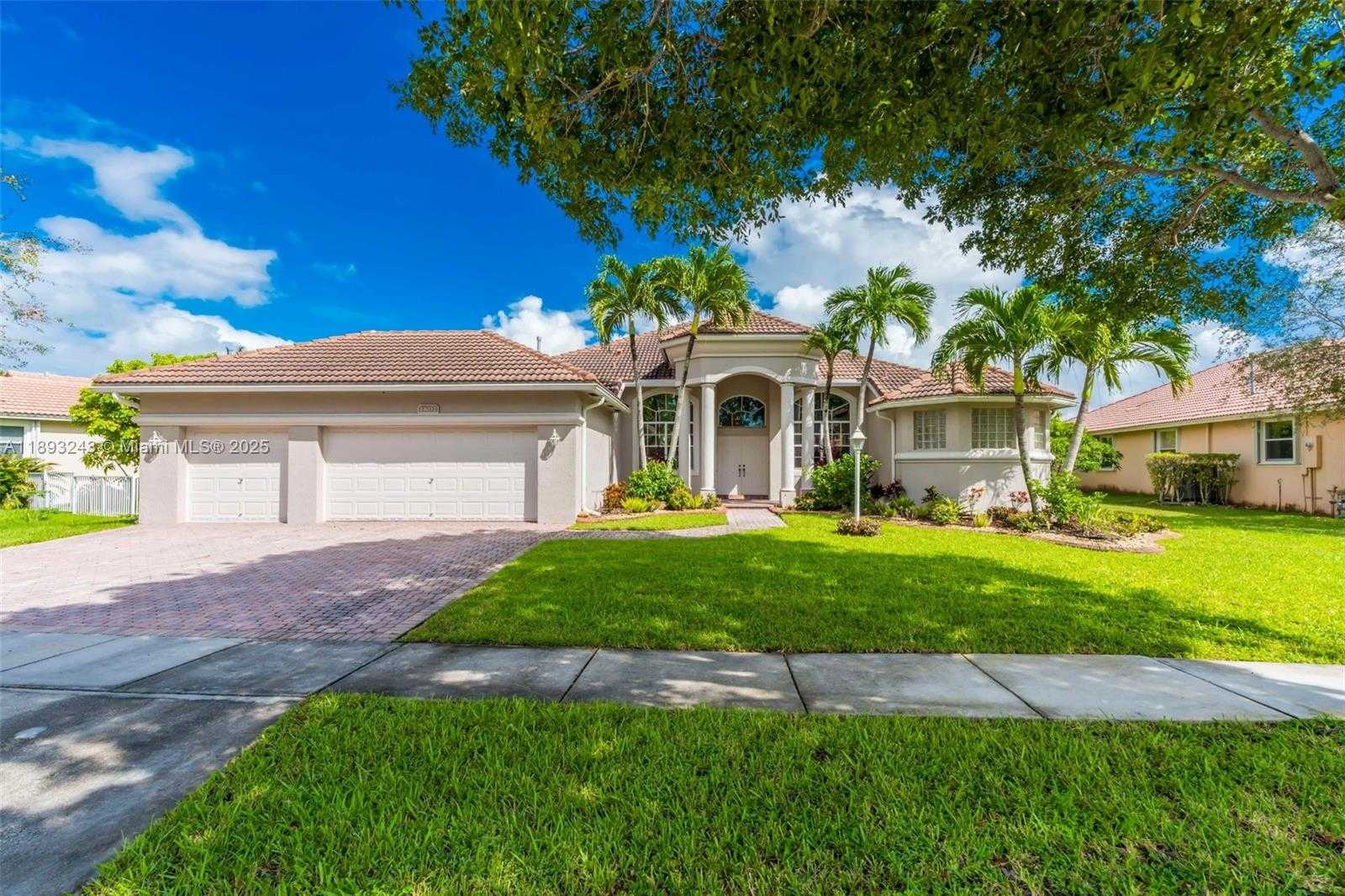Small Image of 14032 NORTH WEST 15TH DR, Pembroke Pines Number 44