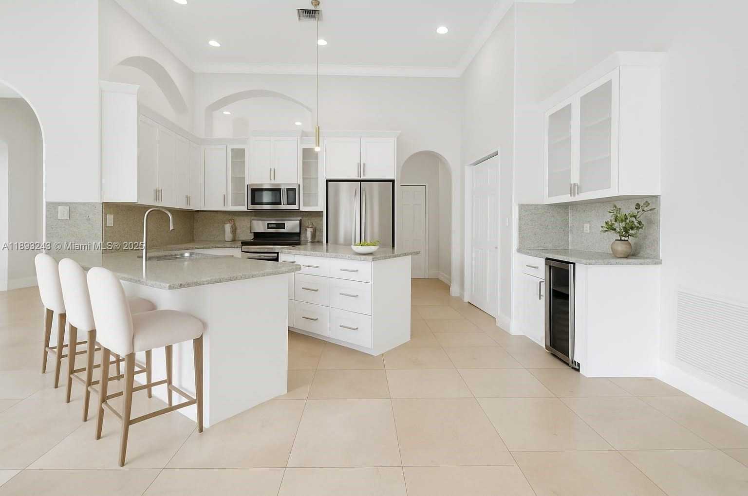 Small Image of 14032 NORTH WEST 15TH DR, Pembroke Pines Number 5