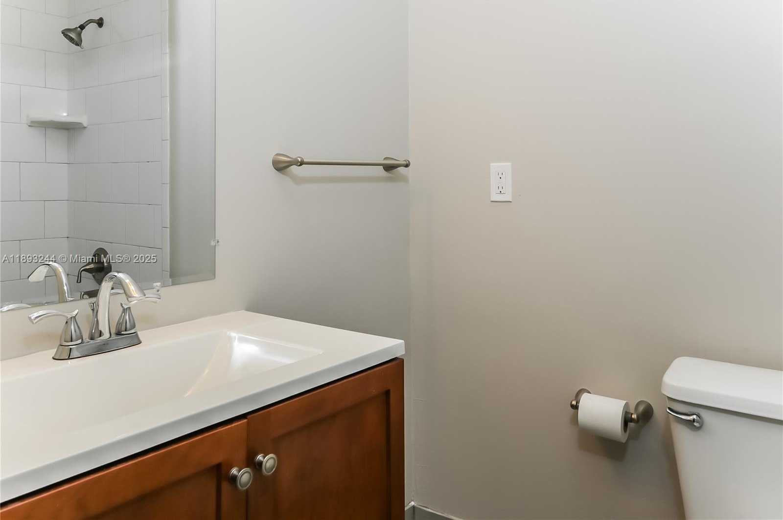 Small Image of 6461 SOUTH WEST 16TH CT, North Lauderdale Number 13