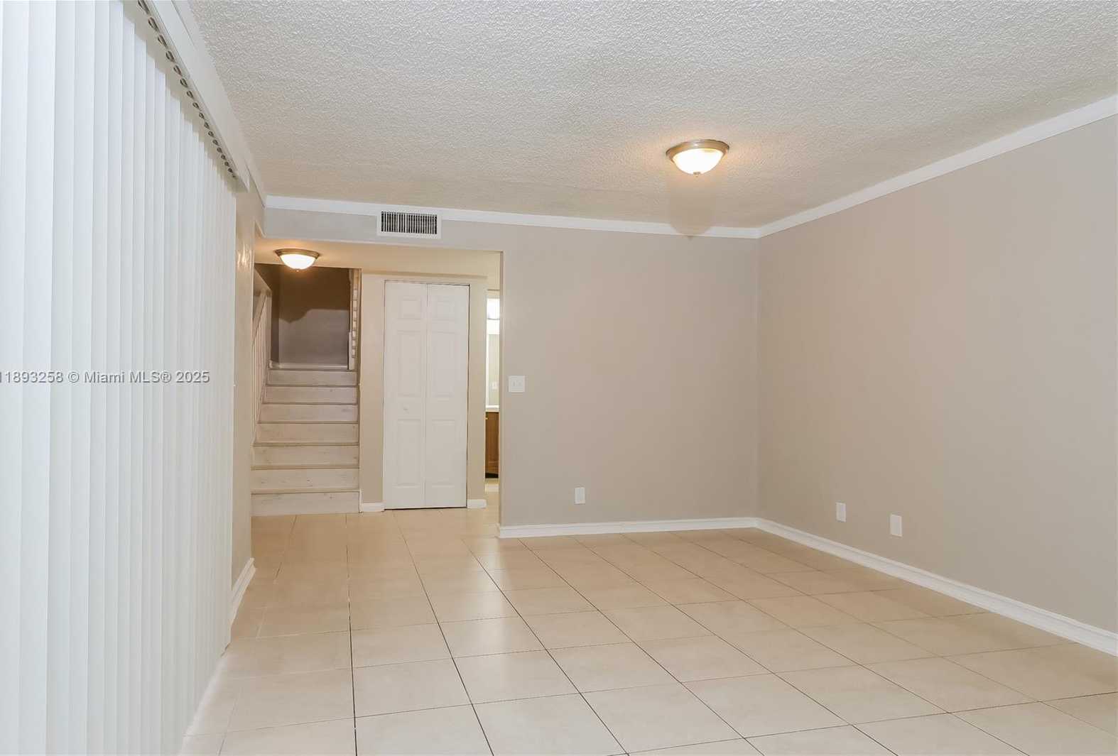 Small Image of 4011 PALM BAY CIR #A, West Palm Beach Number 3