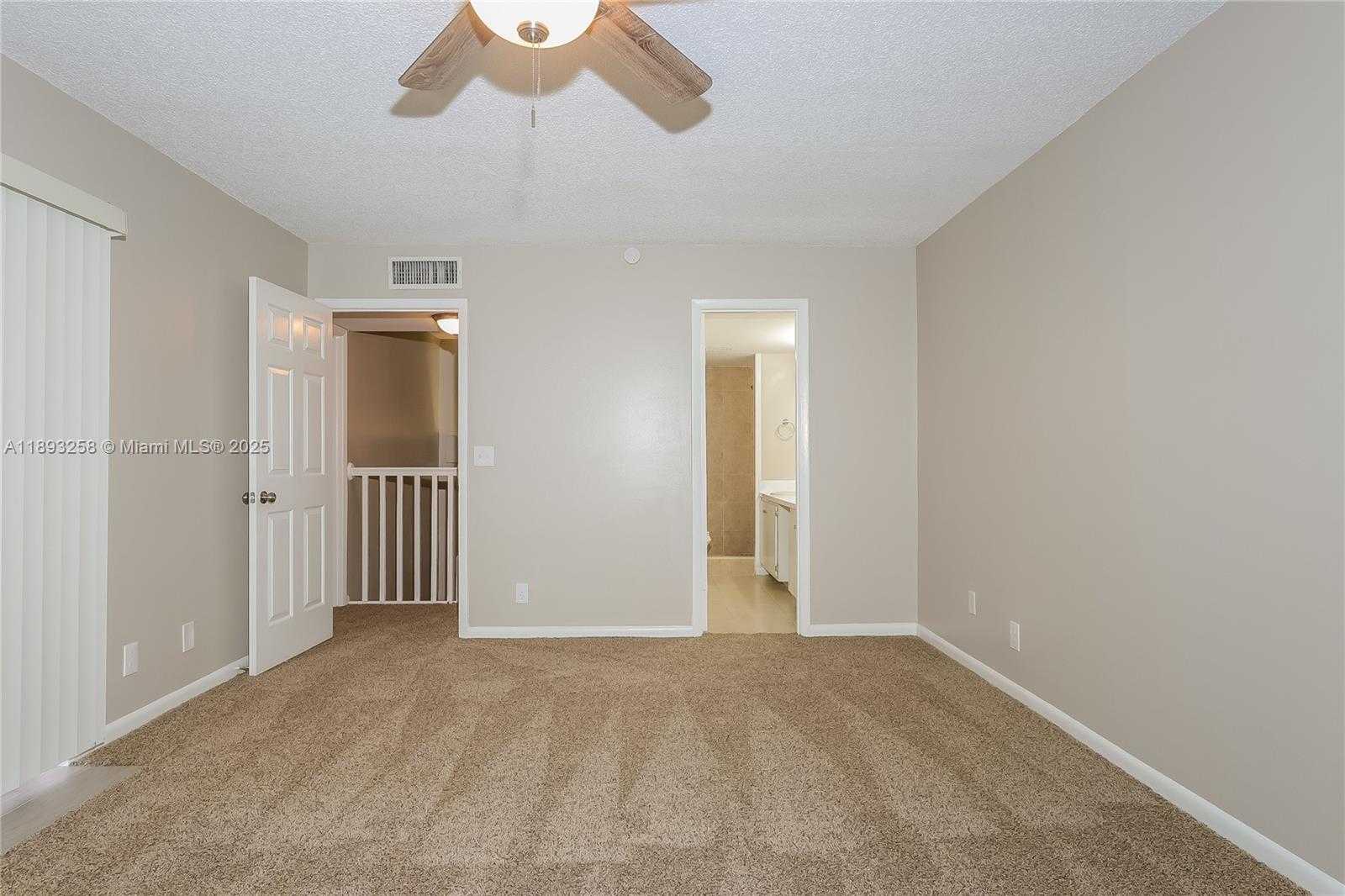 Small Image of 4011 PALM BAY CIR #A, West Palm Beach Number 6