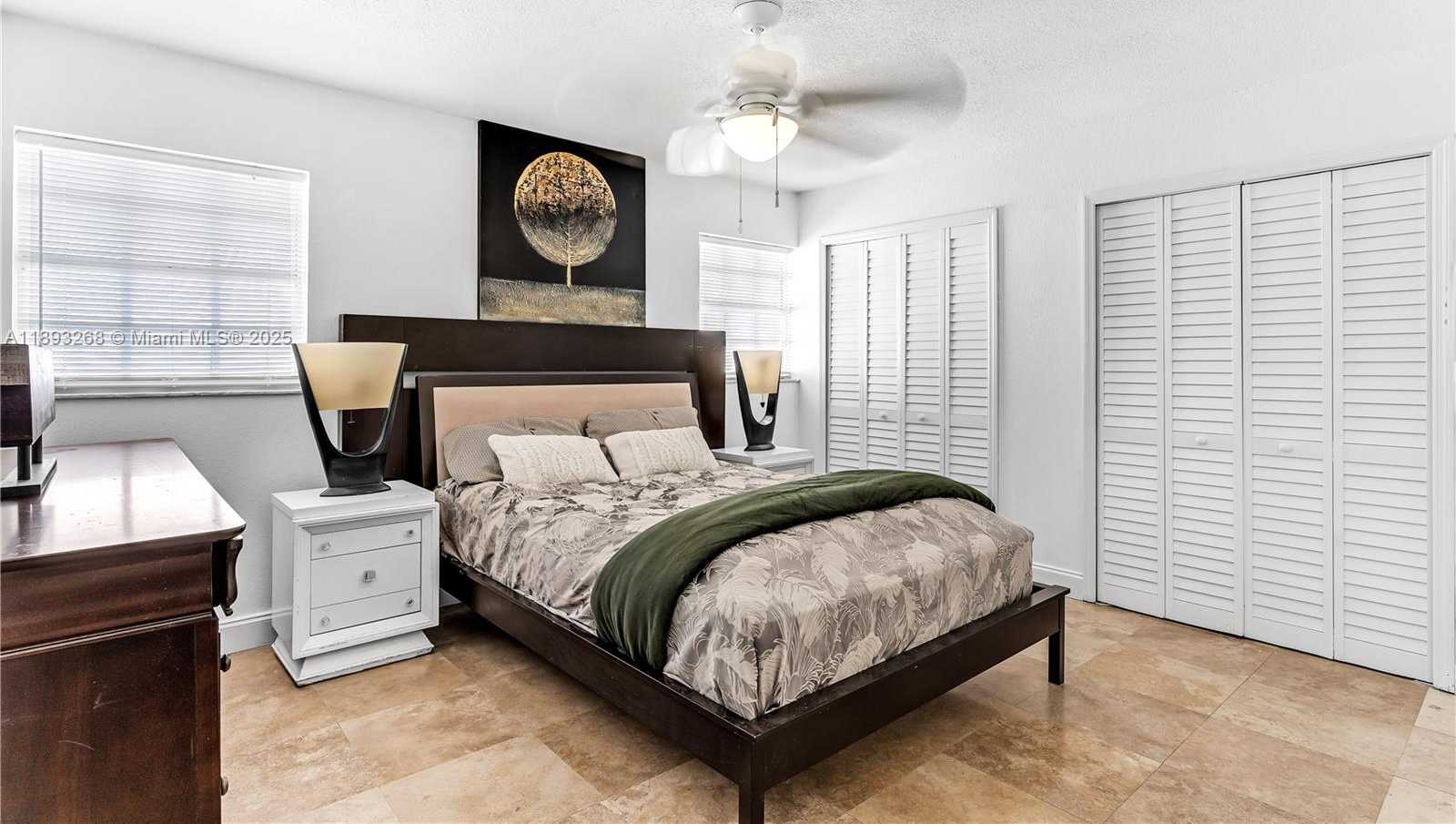 Small Image of 8909 SOUTH WEST 108TH CIR CT, Miami Number 21