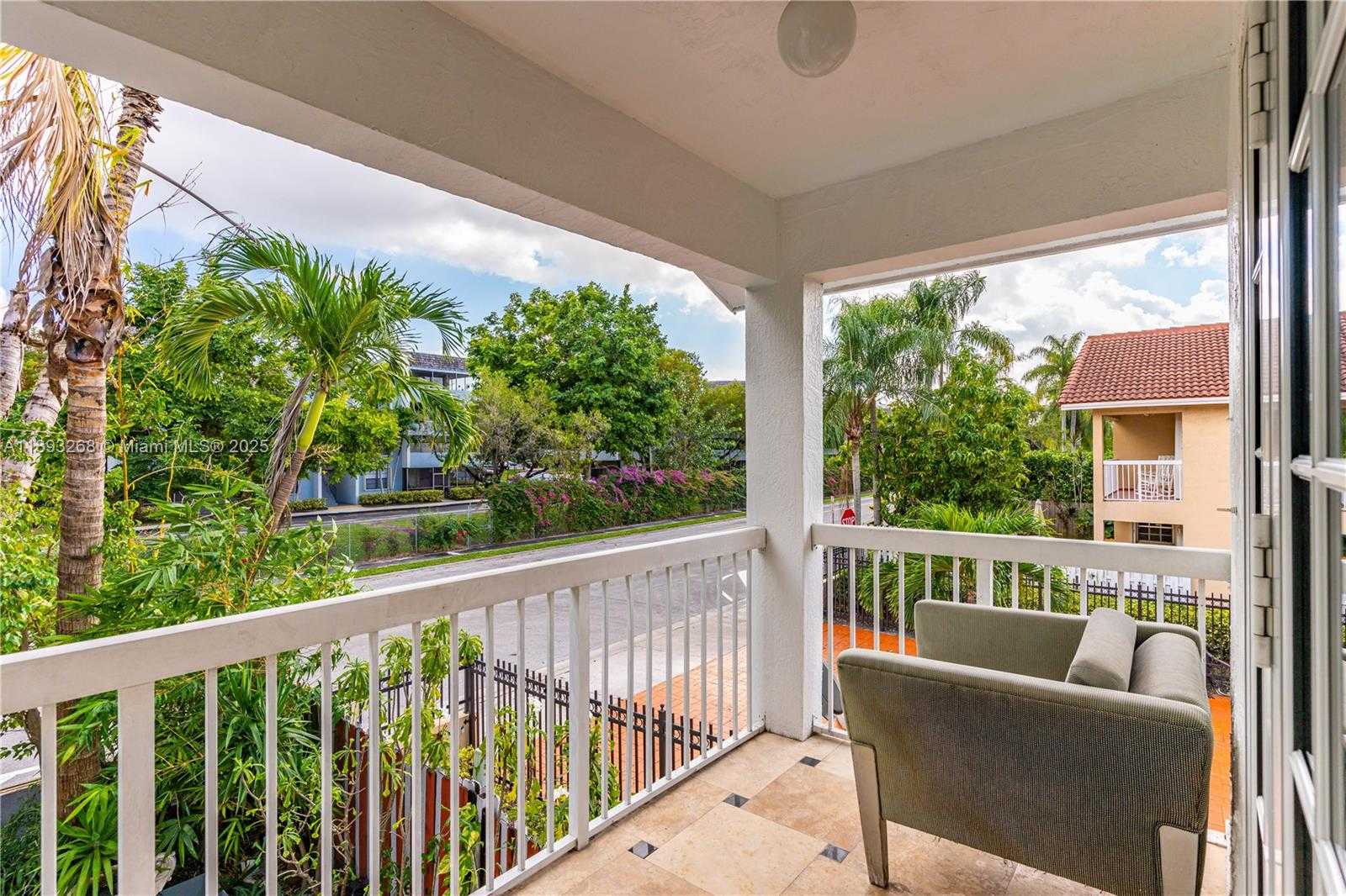 Small Image of 8909 SOUTH WEST 108TH CIR CT, Miami Number 23