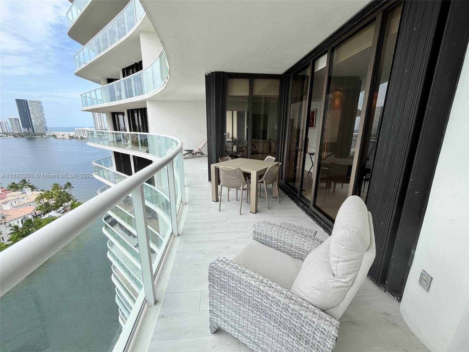 Small Image of 4000 ISLAND BL #1905, Aventura Number 18