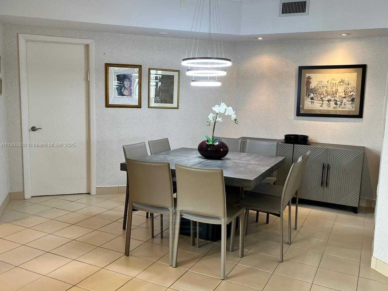 Small Image of 4000 ISLAND BL #1905, Aventura Number 6