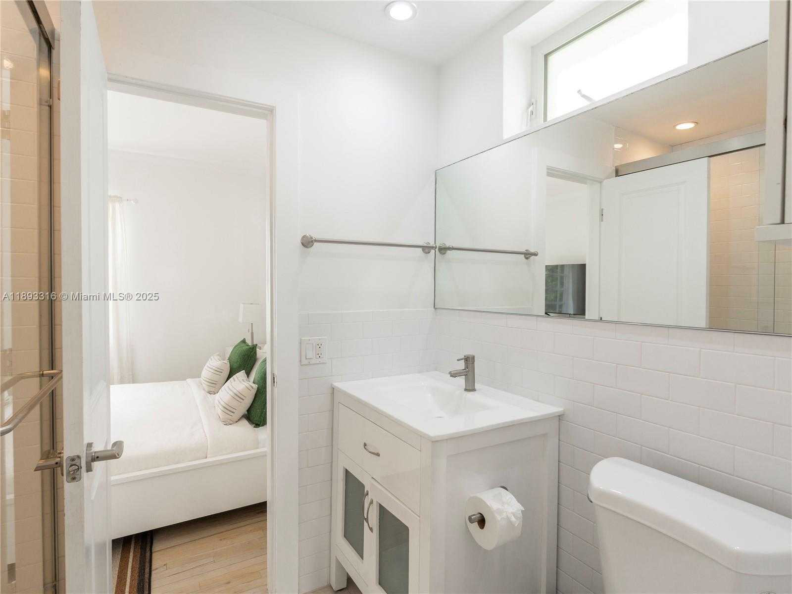 Small Image of 241 28TH ST #1, Miami Beach Number 11