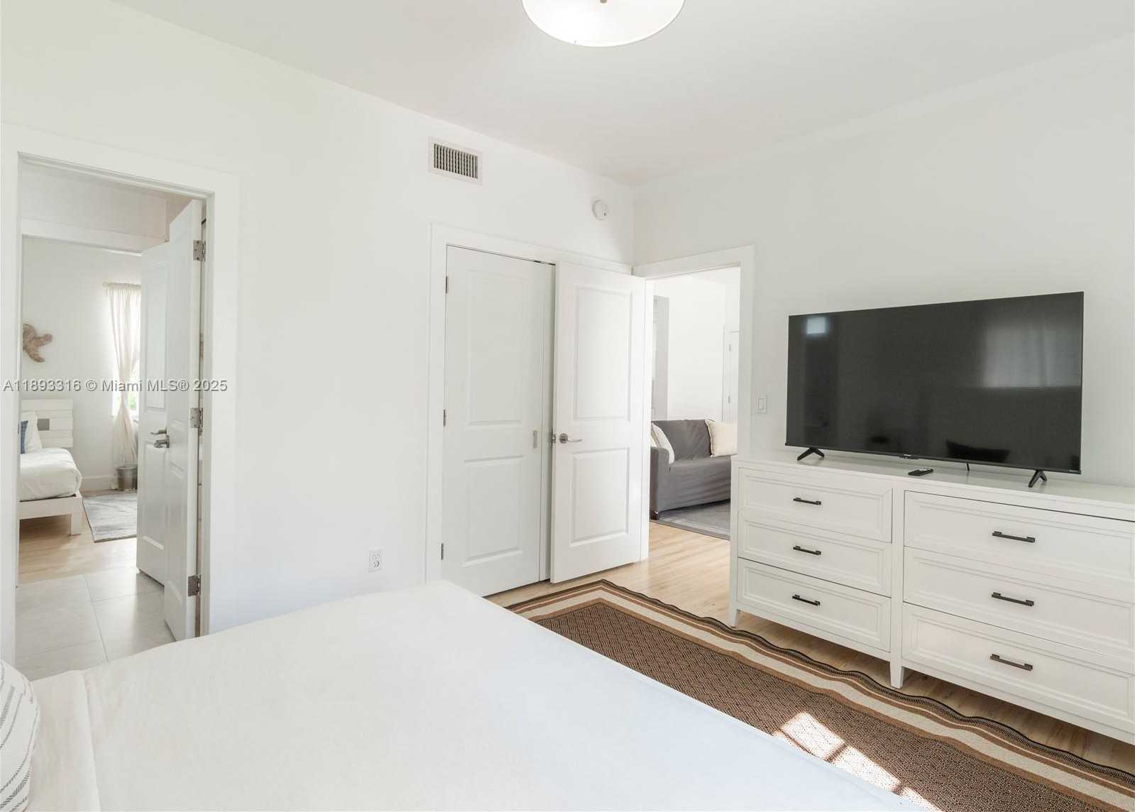 Small Image of 241 28TH ST #1, Miami Beach Number 13