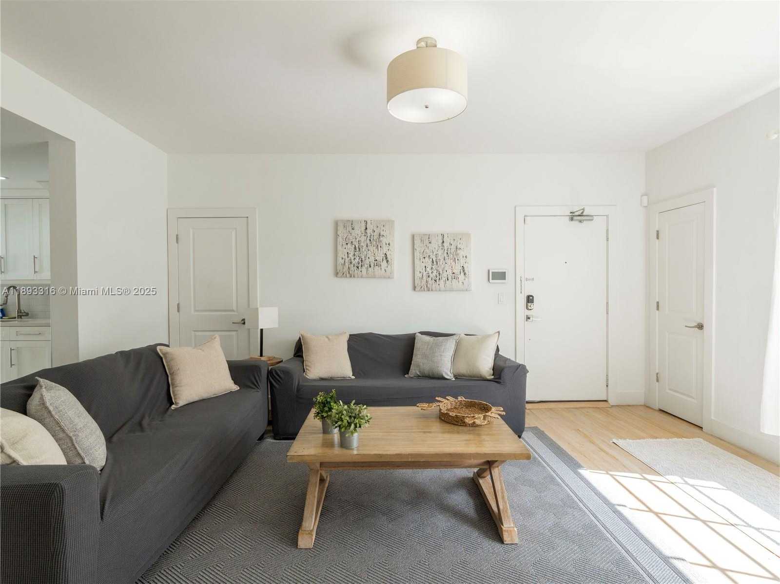 Small Image of 241 28TH ST #1, Miami Beach Number 3