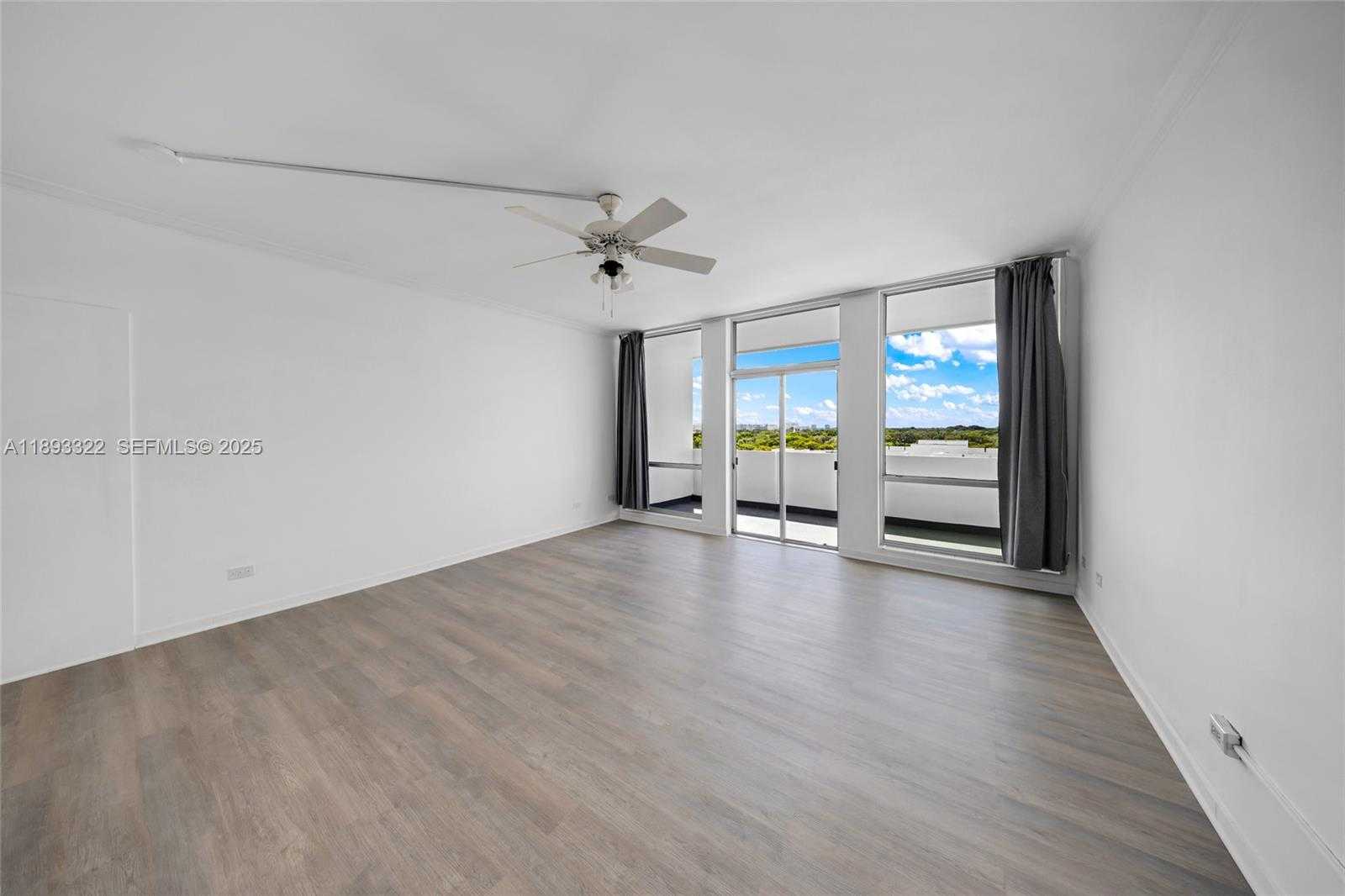 Small Image of 700 BILTMORE WAY #808, Coral Gables Number 3
