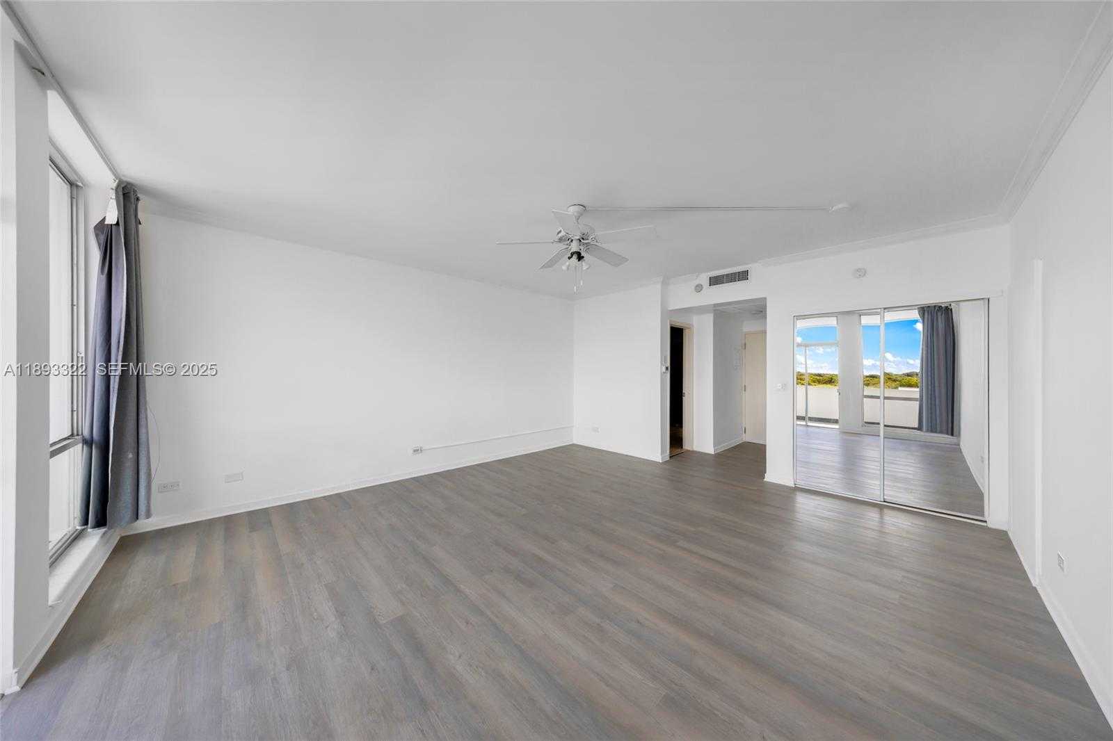 Small Image of 700 BILTMORE WAY #808, Coral Gables Number 6