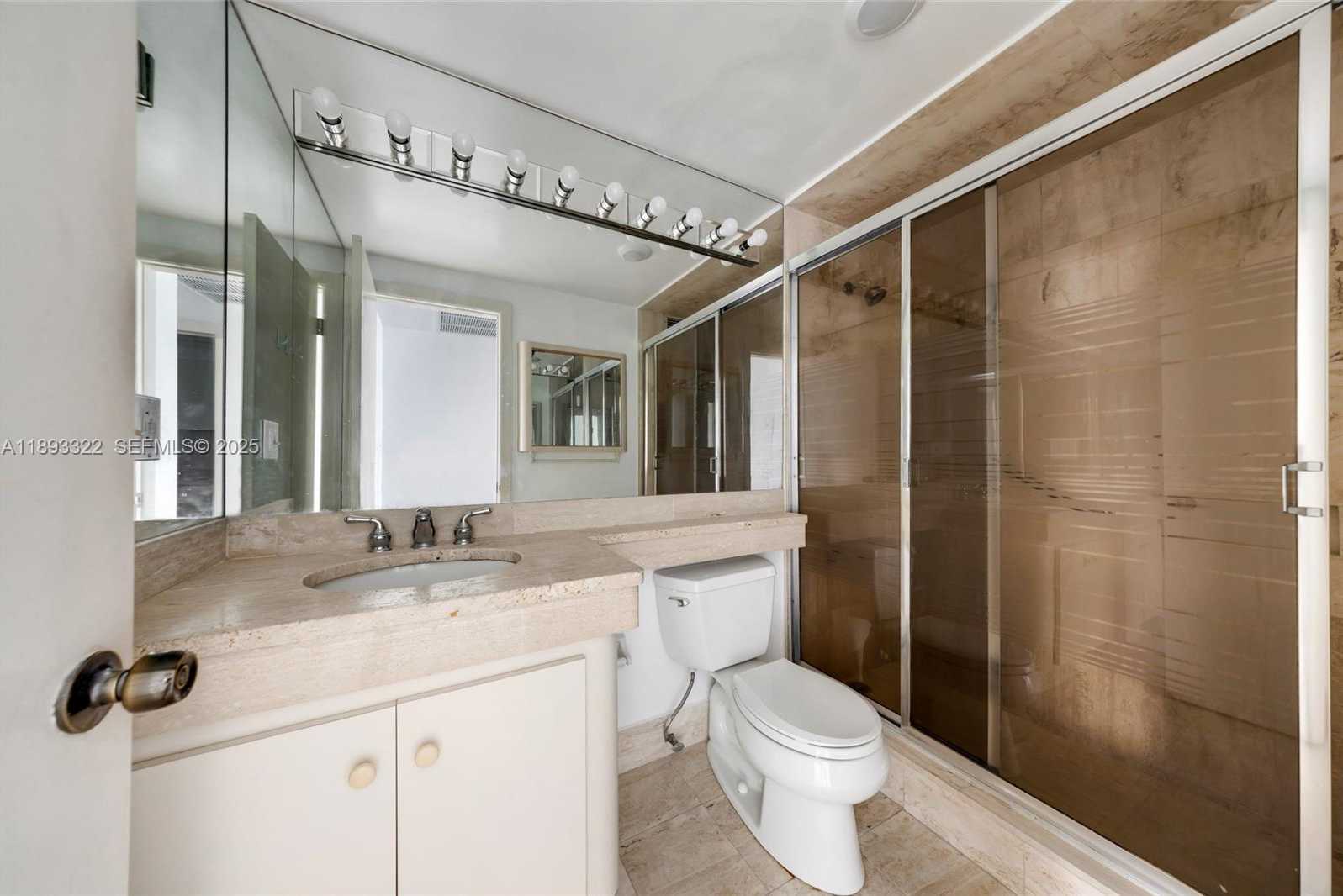 Small Image of 700 BILTMORE WAY #808, Coral Gables Number 7