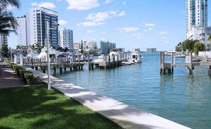 Small Image of 7900 HARBOR ISLAND DR #1103, North Bay Village Number 33