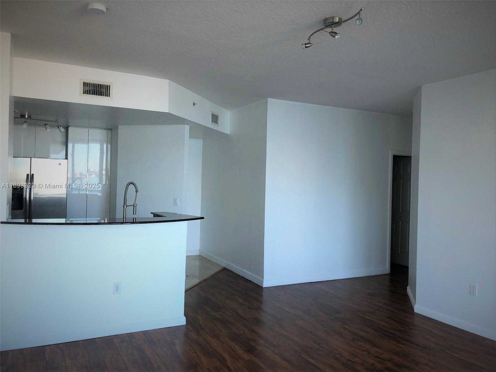 Small Image of 7900 HARBOR ISLAND DR #1103, North Bay Village Number 5