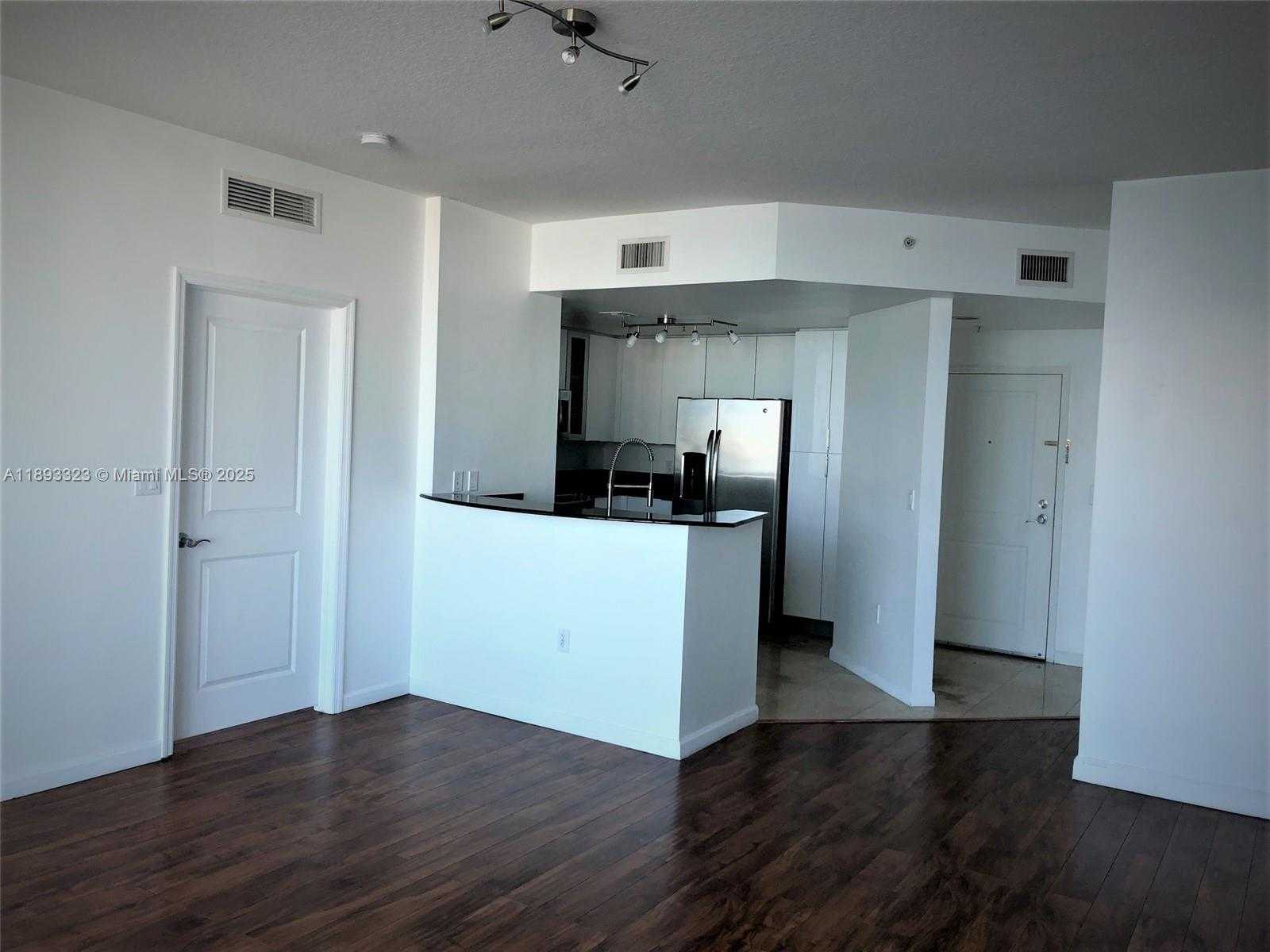 Small Image of 7900 HARBOR ISLAND DR #1103, North Bay Village Number 6