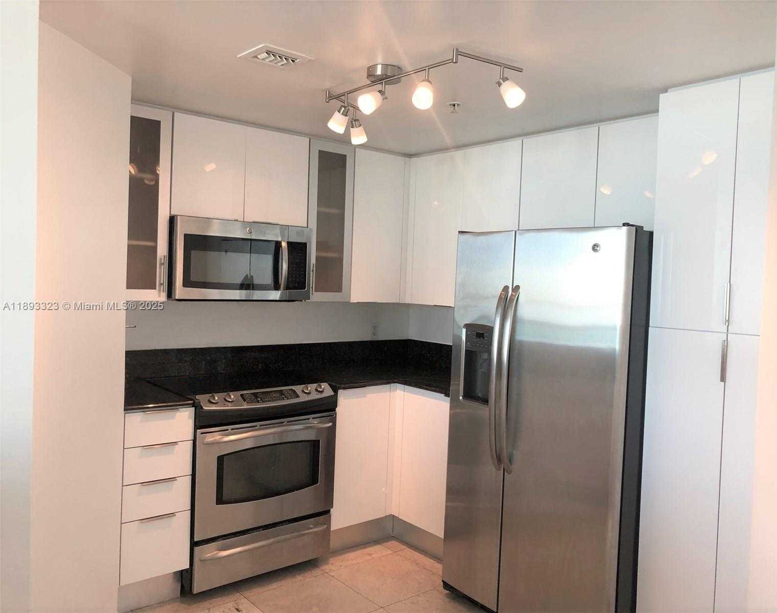 Small Image of 7900 HARBOR ISLAND DR #1103, North Bay Village Number 9