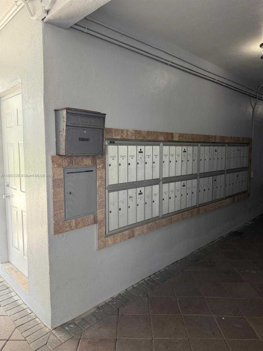 Small Image of 2200 SOUTH OCEAN DR #N109, Hollywood Number 7