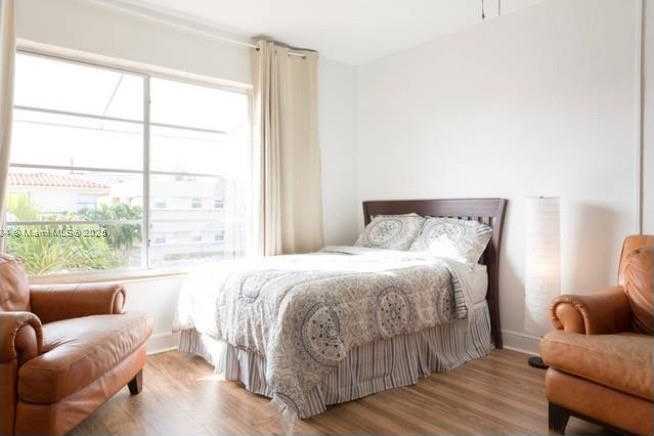 Small Image of 7333 BYRON AVE #7335, Miami Beach Number 5