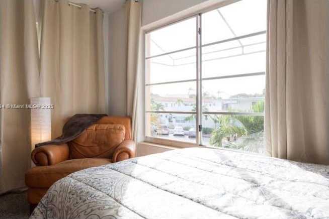 Small Image of 7333 BYRON AVE #7335, Miami Beach Number 6