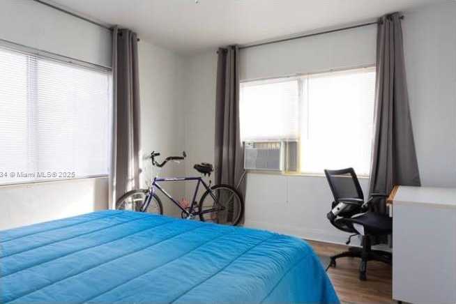 Small Image of 7333 BYRON AVE #7335, Miami Beach Number 8