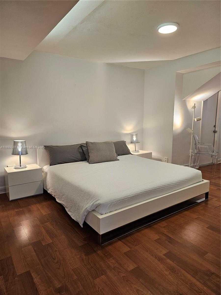 Small Image of 622 15TH ST #1, Miami Beach Number 17