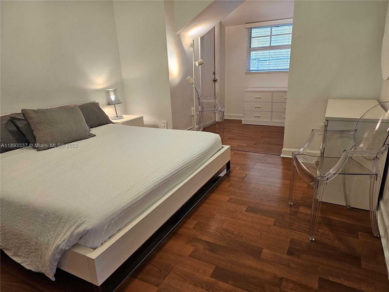 Small Image of 622 15TH ST #1, Miami Beach Number 18