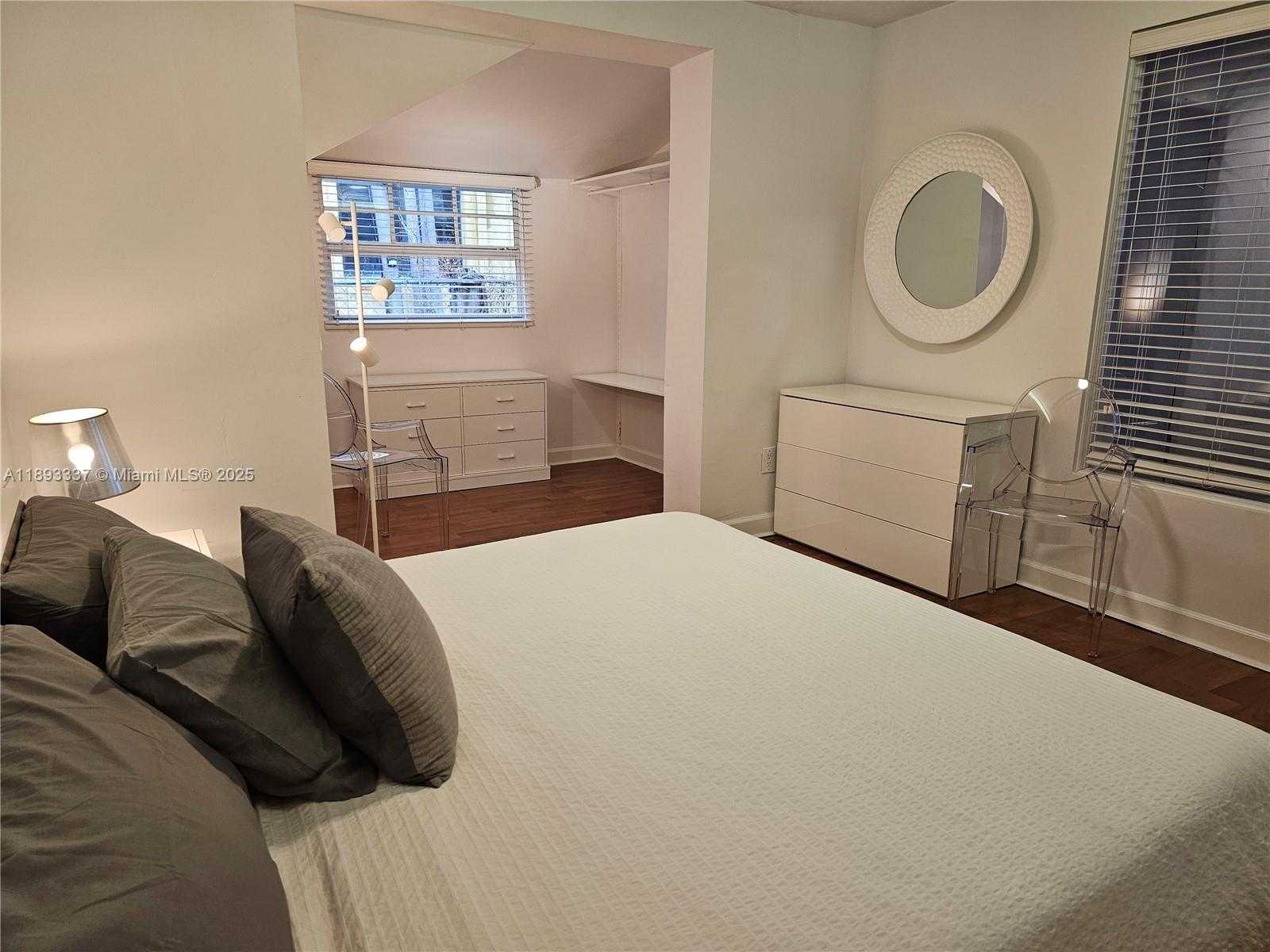 Small Image of 622 15TH ST #1, Miami Beach Number 20