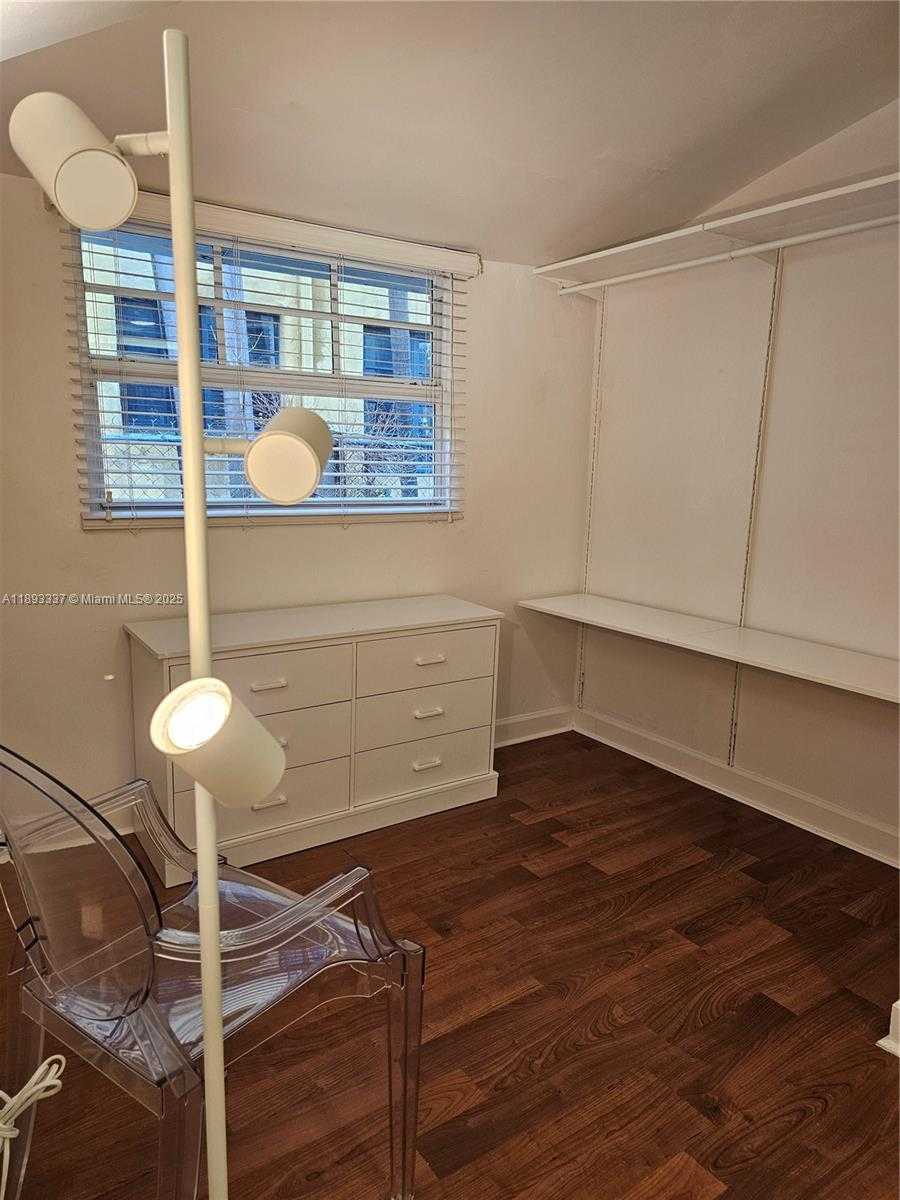Small Image of 622 15TH ST #1, Miami Beach Number 23