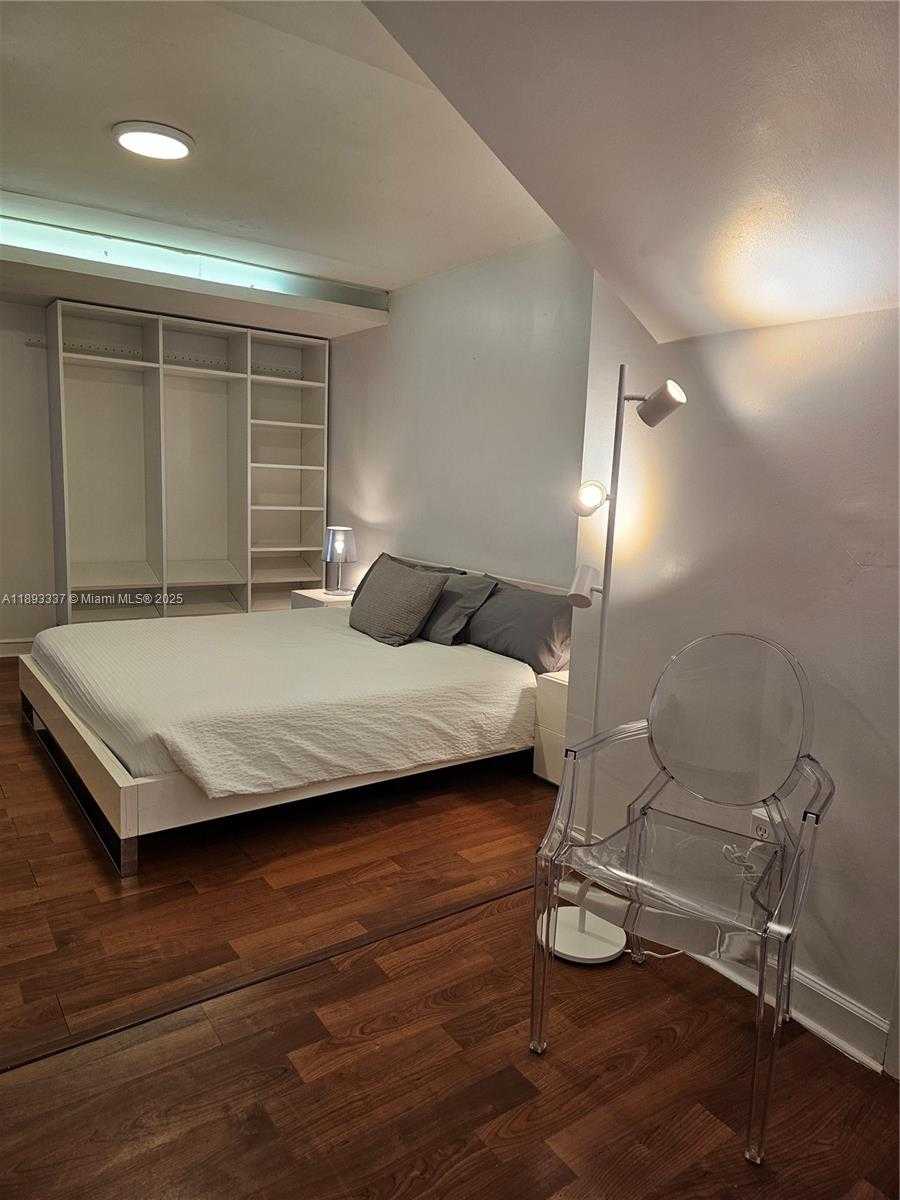 Small Image of 622 15TH ST #1, Miami Beach Number 25