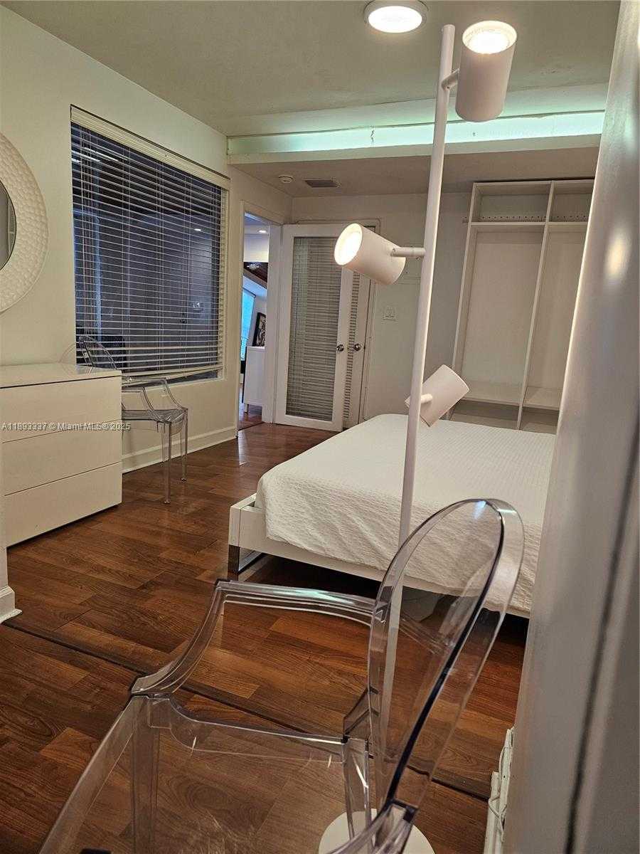 Small Image of 622 15TH ST #1, Miami Beach Number 26