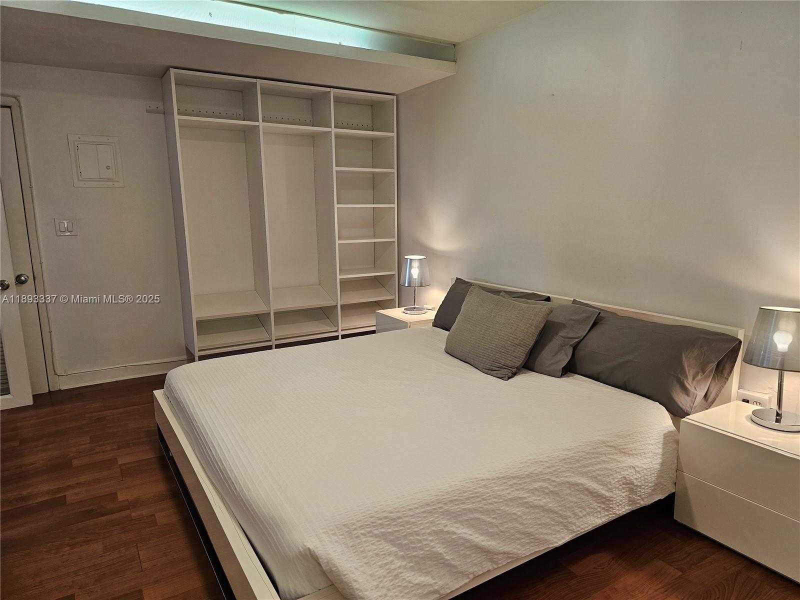 Small Image of 622 15TH ST #1, Miami Beach Number 27