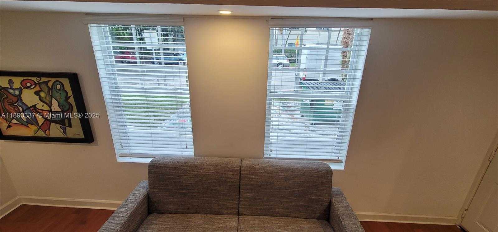 Small Image of 622 15TH ST #1, Miami Beach Number 37