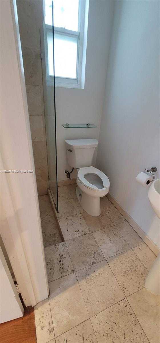 Small Image of 622 15TH ST #1, Miami Beach Number 40