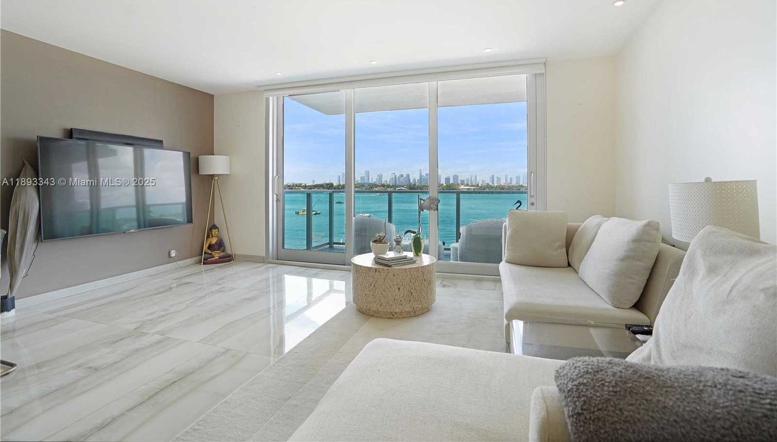 Small Image of 1000 WEST AVE #417, Miami Beach Number 3