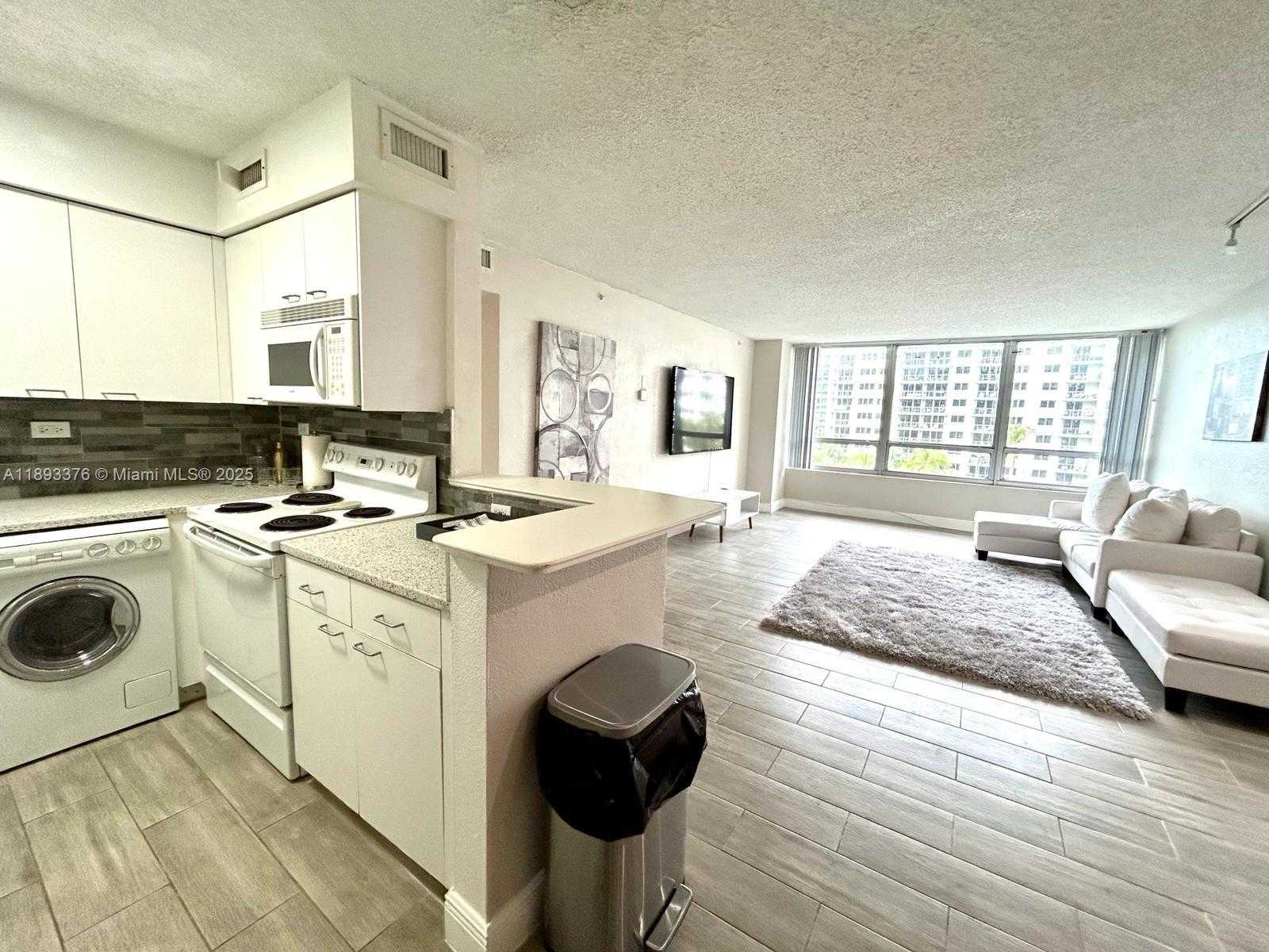 Small Image of 1500 BAY RD #558S, Miami Beach Number 14