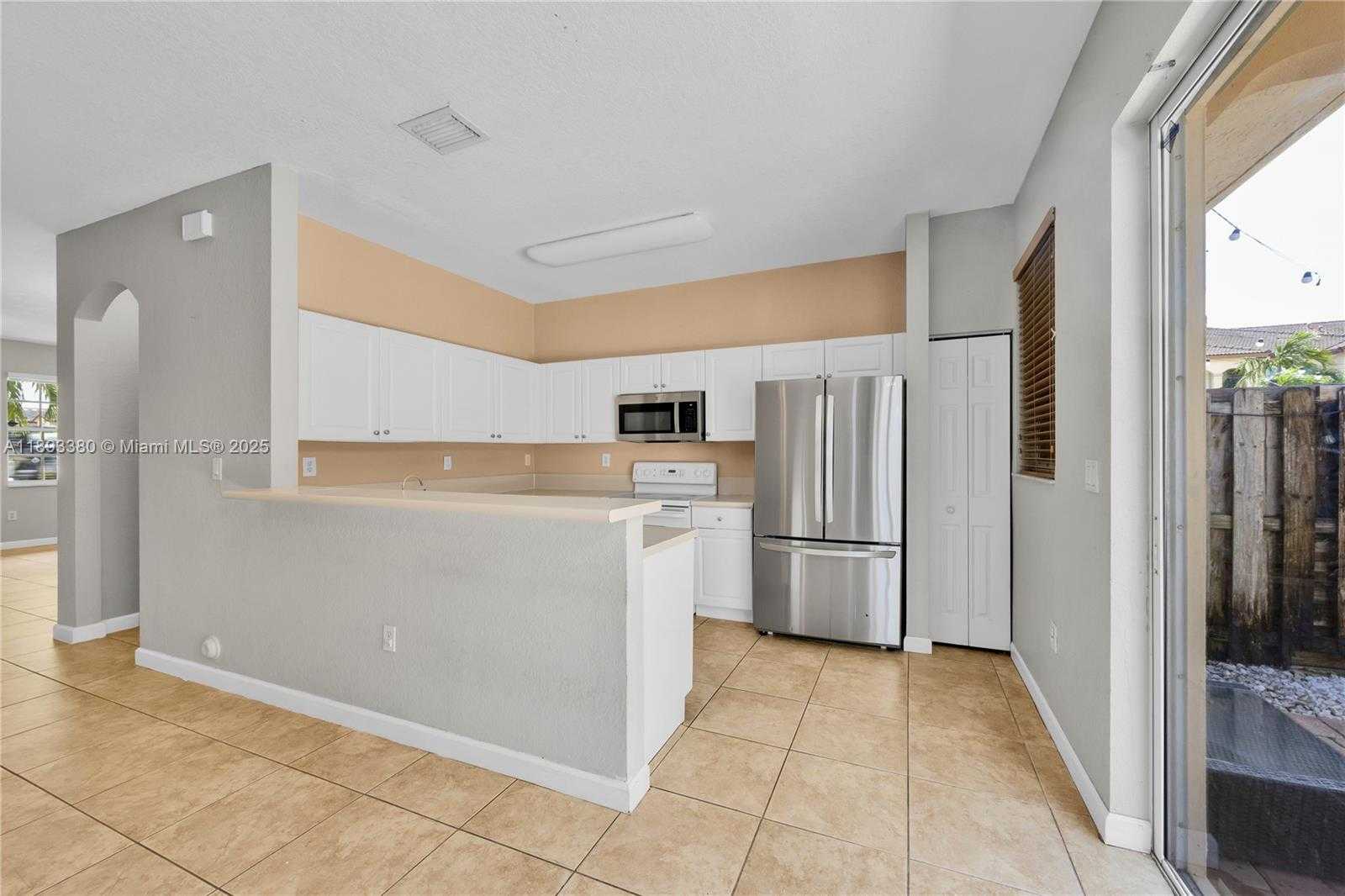 Small Image of 13334 SOUTH WEST 128TH PATH, Miami Number 7
