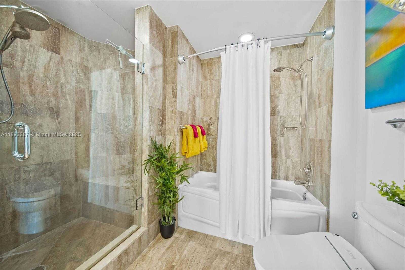 Small Image of 300 SOUTH BISCAYNE BLVD #2610, Miami Number 17