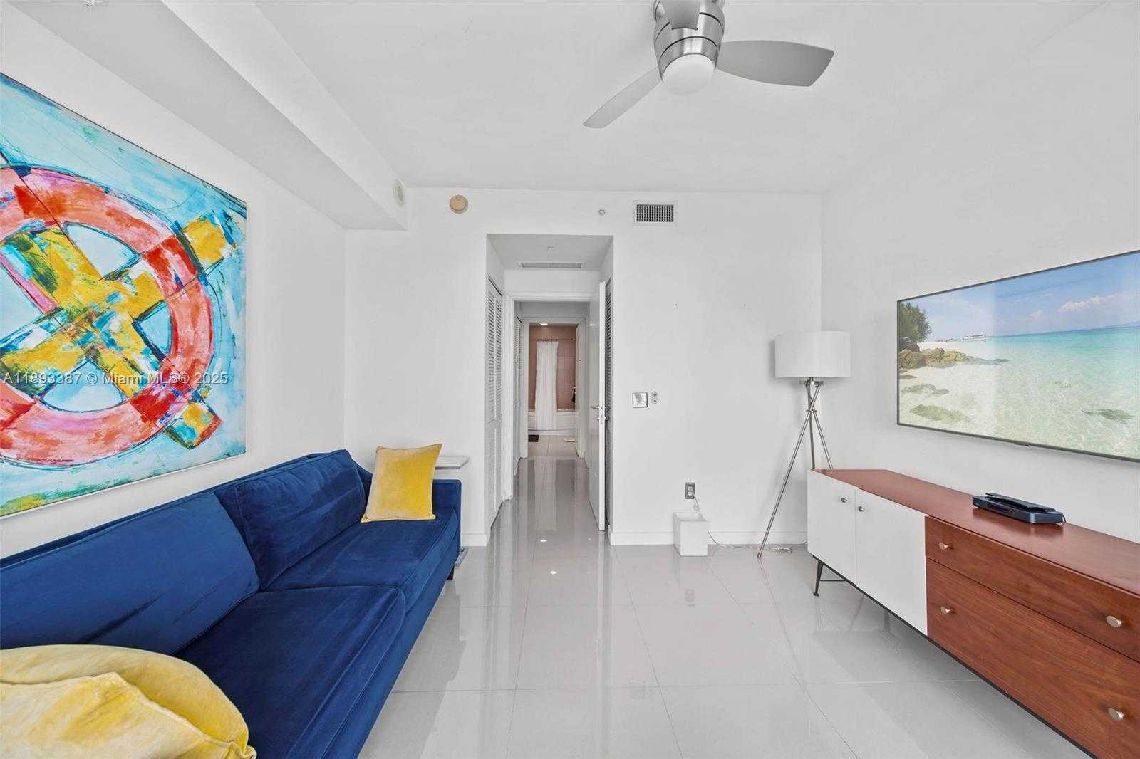 Small Image of 300 SOUTH BISCAYNE BLVD #2610, Miami Number 21