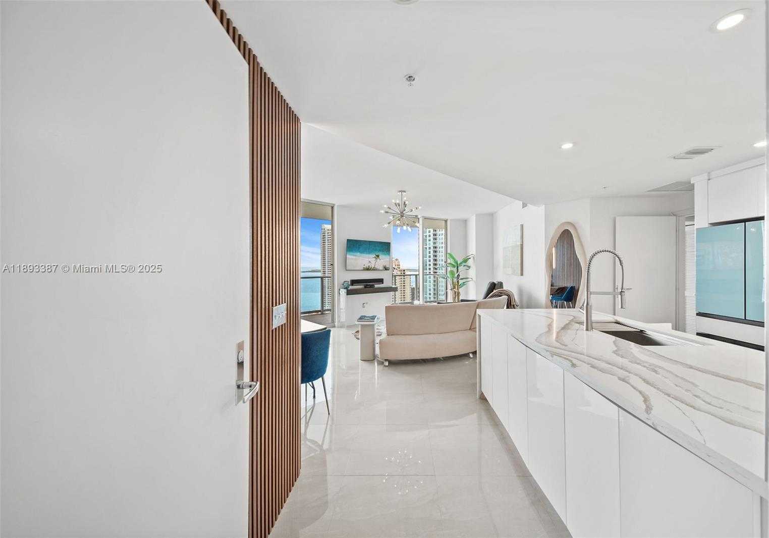 Small Image of 300 SOUTH BISCAYNE BLVD #2610, Miami Number 6