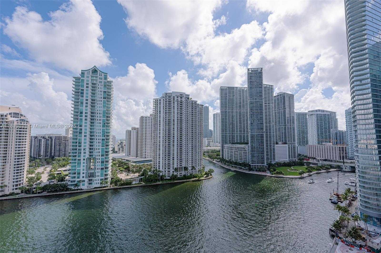 Small Image of 325 SOUTH BISCAYNE BLVD #2119, Miami Number 2