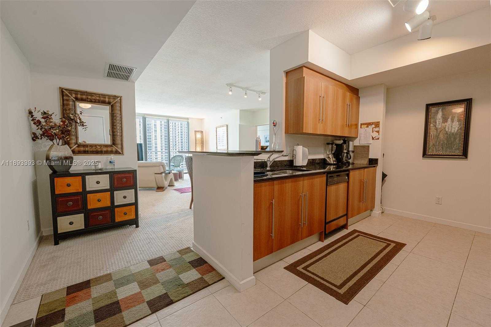 Small Image of 325 SOUTH BISCAYNE BLVD #2119, Miami Number 21