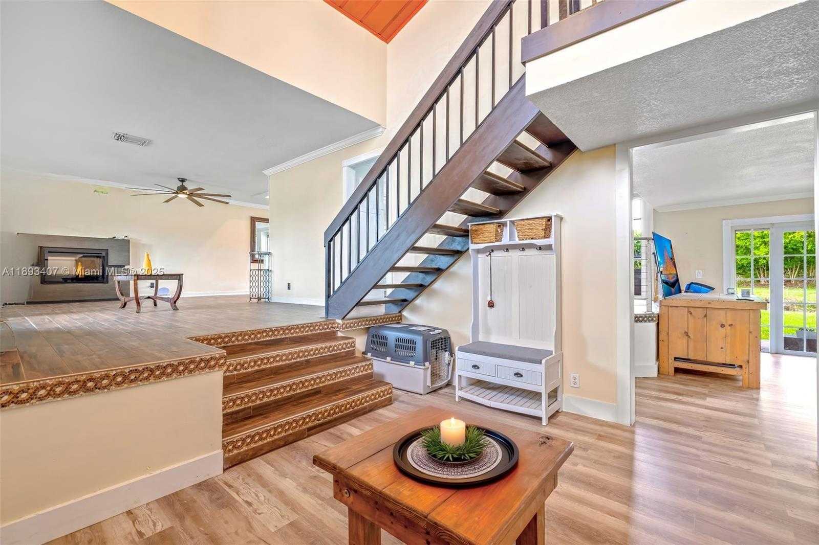 Small Image of 16530 ROYAL POINCIANA CT, Weston Number 10