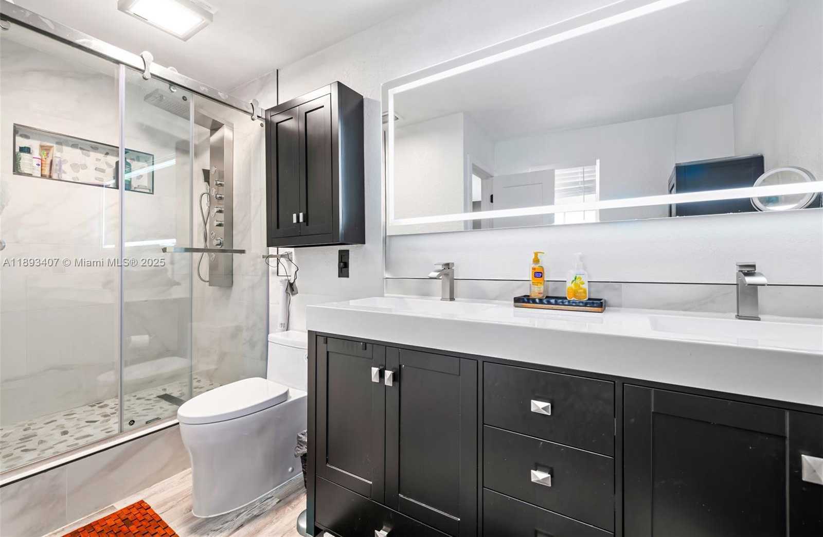 Small Image of 16530 ROYAL POINCIANA CT, Weston Number 20