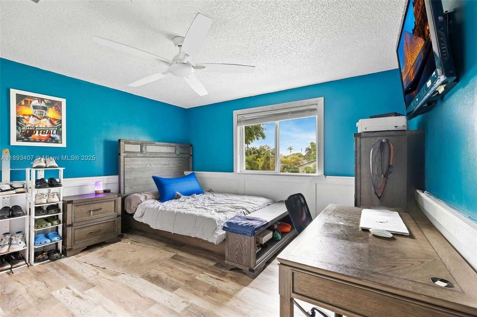 Small Image of 16530 ROYAL POINCIANA CT, Weston Number 24