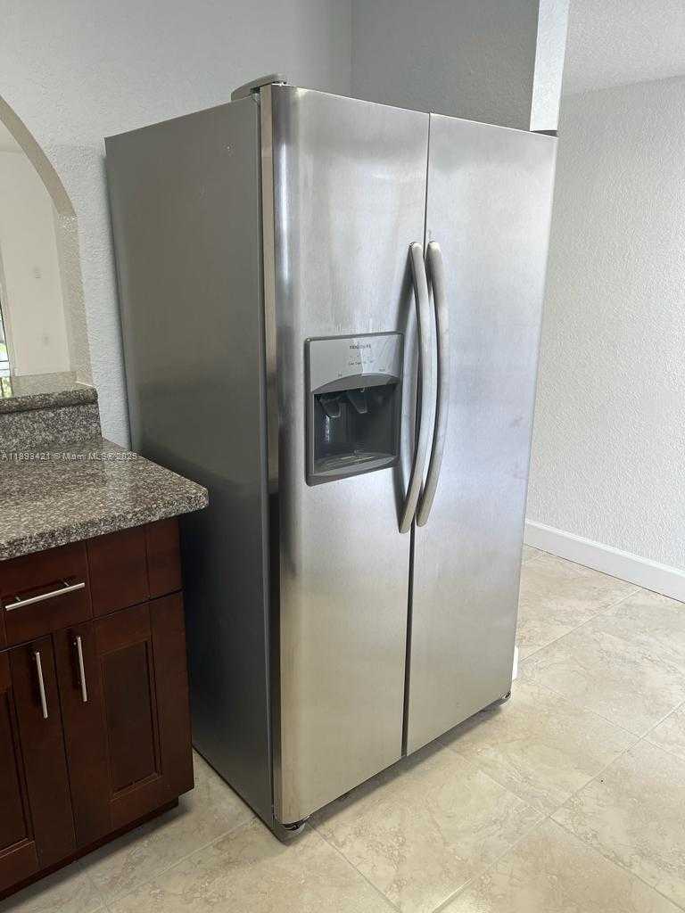 Small Image of 2670 WEST 76TH ST #101, Hialeah Number 11